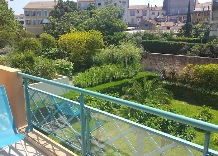 Raphael Centre Apartman